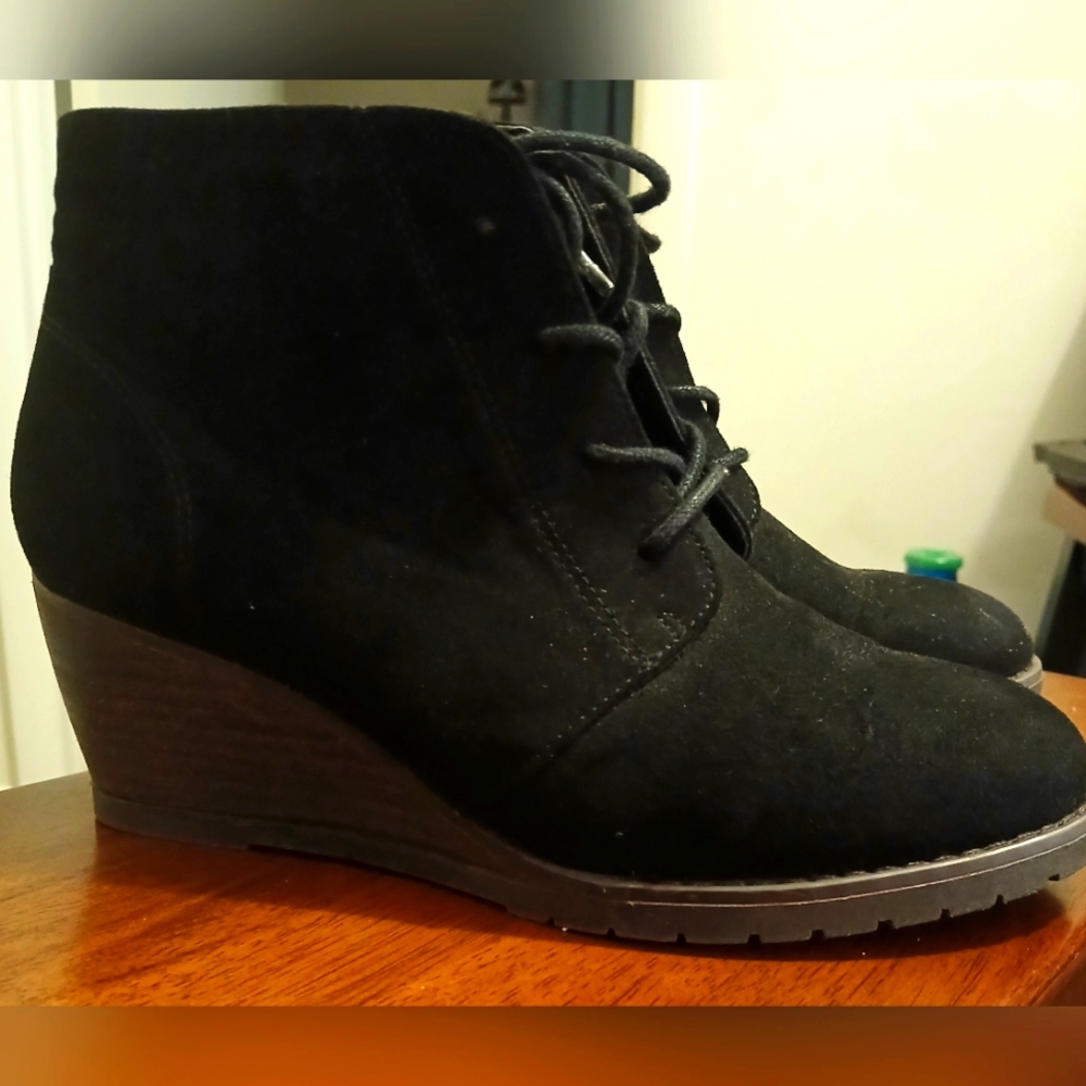 Lauren Blackwell ankle boots NWOT